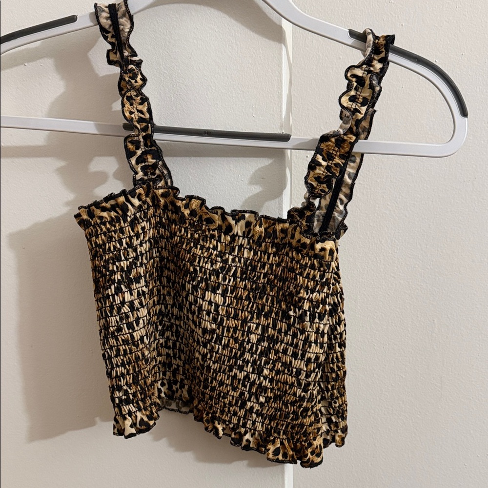 Stylish Leopard Print Ruffled Crop Top